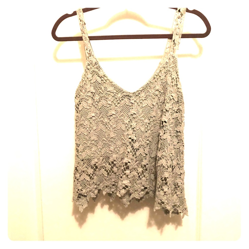 Lace cropped tank top